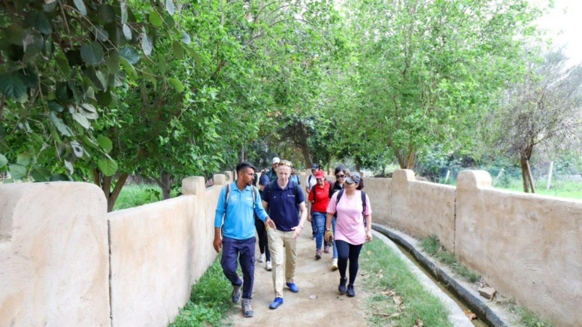 Hatta walk through nature