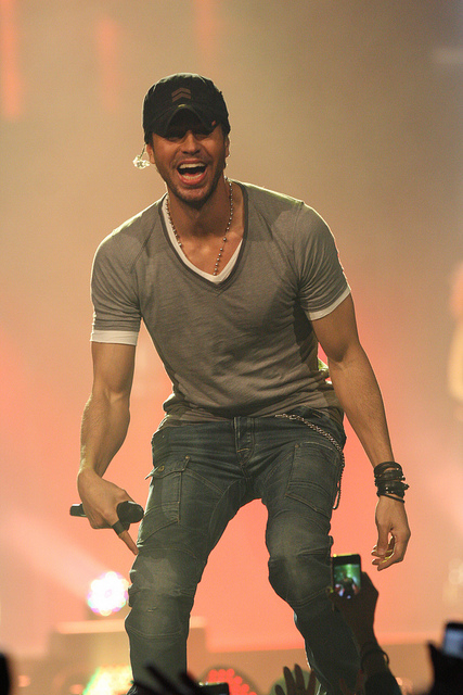 Enrique Iglesias Western Artists