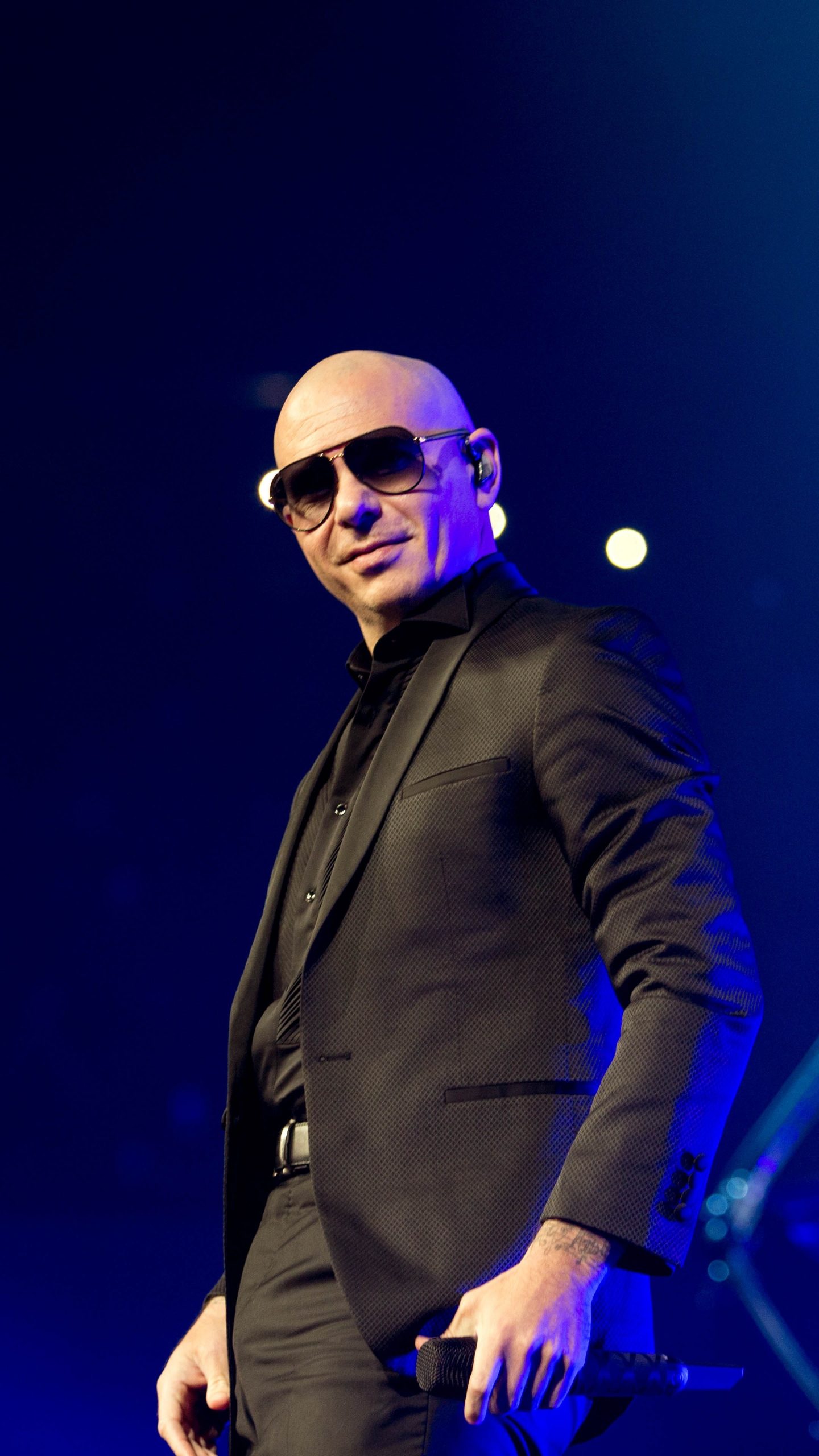 Pitbull Western Artists