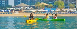 Kayak in Dubai Palm